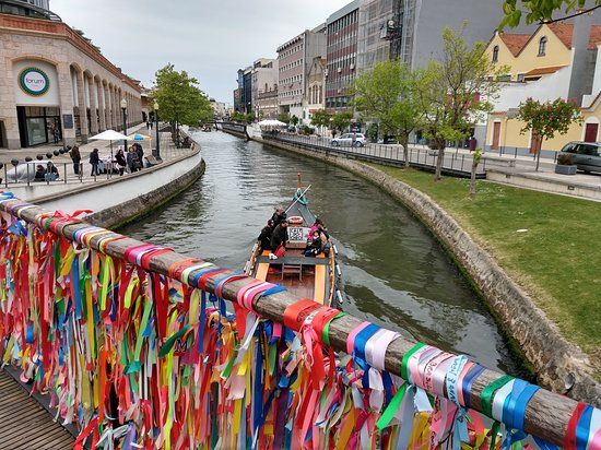 Ponte Lacos de Amizade